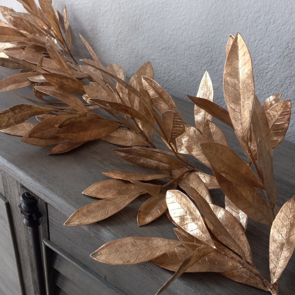 Gold Wired Garland